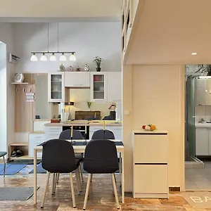 Brand New Garden Flat / Free Parking Apartman Budapest