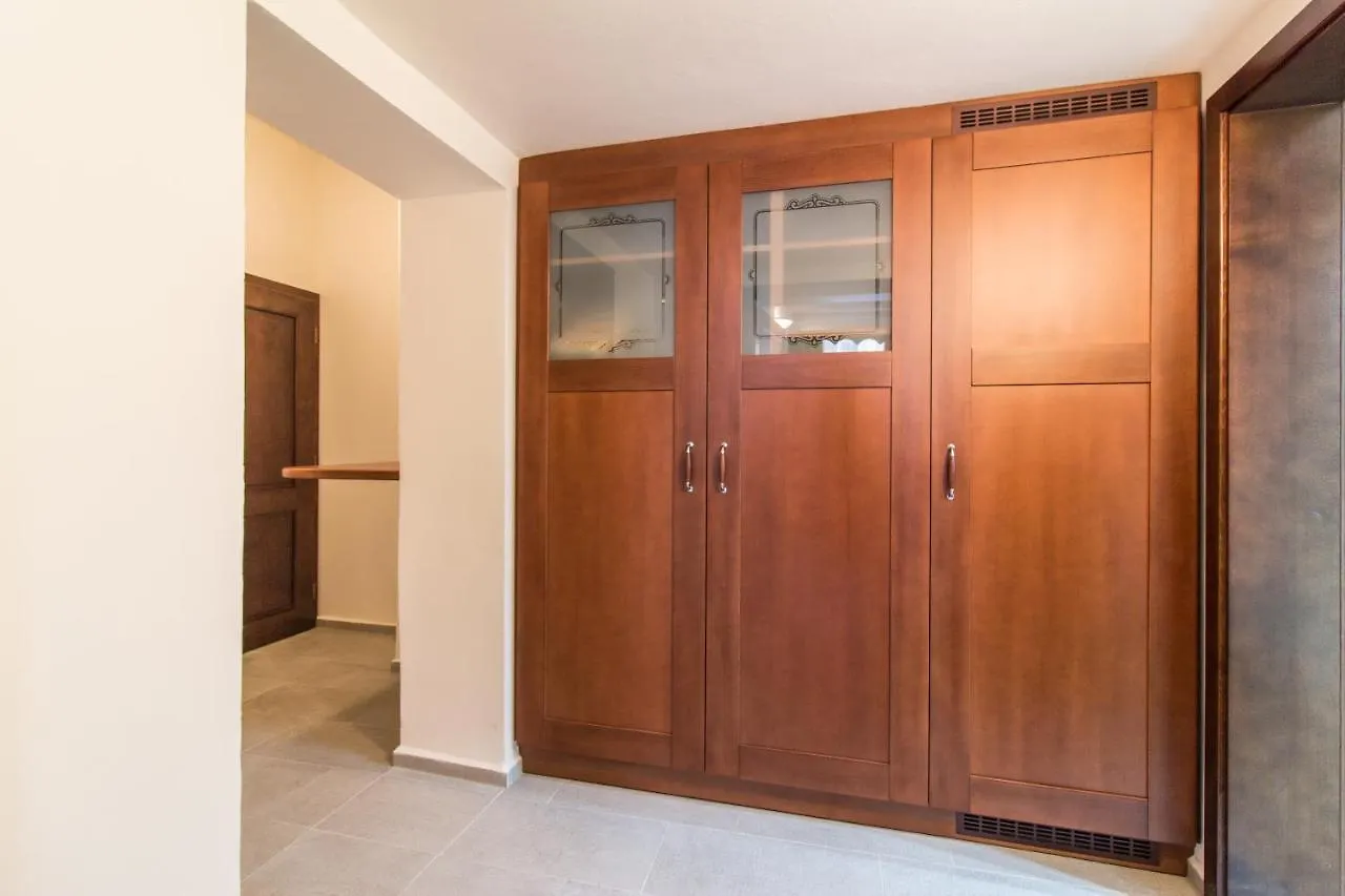 Residence Thunovska Prága Apartman